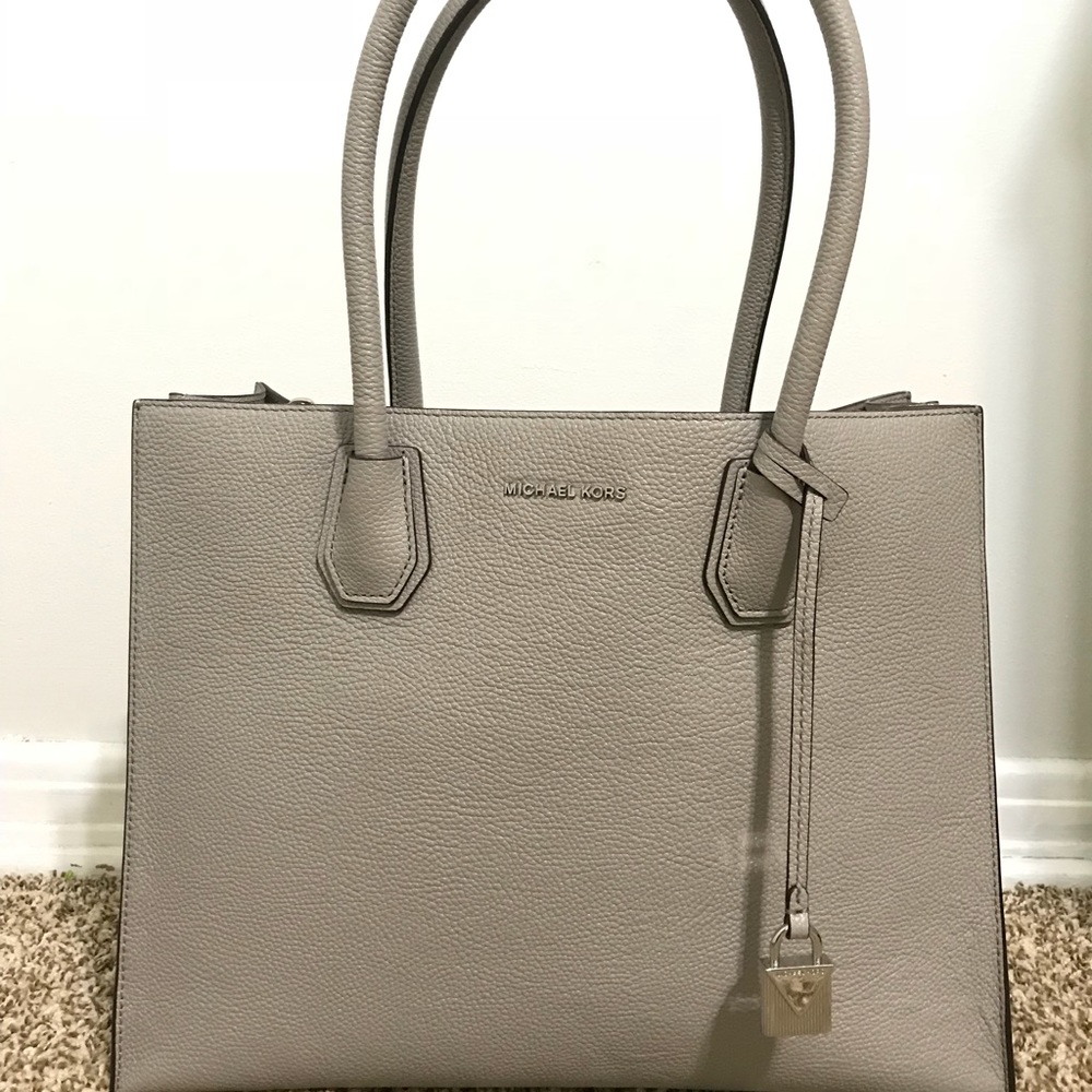 Michael Kors Mercer XL Tote